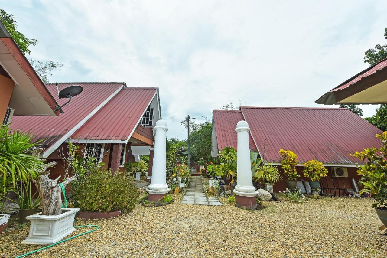 Jeli Oyo 90642 Twin Mutiara Chalet & Homestay מראה חיצוני תמונה